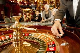 interwin77 app showing live-dealer tables and football betting markets
